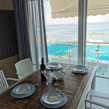 Tsampika's Sea View Ferienhaus *