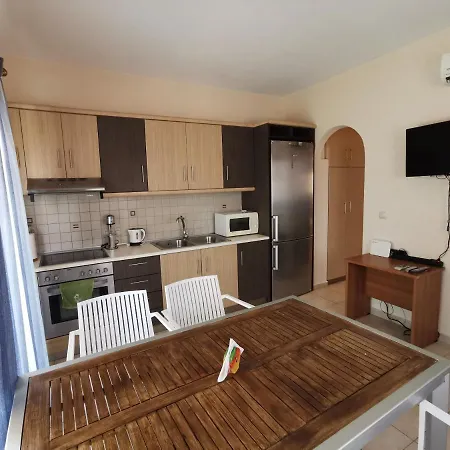 Nyaraló Tsampika's Sea View